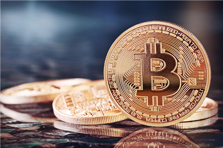中国全面叫停代币融资 比特币暴跌2500元
