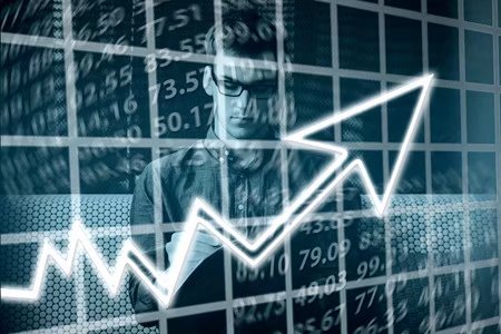 1-8月网上零售额42511亿元 同比增长34.3%