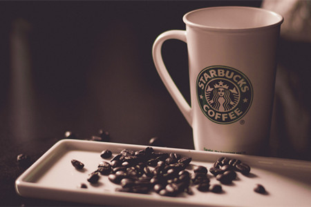 星巴克推黄金烘焙咖啡 是妥协市场的信号？