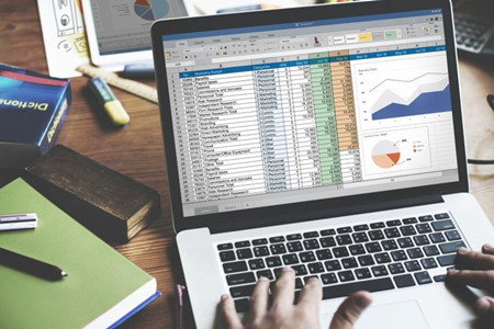 线下新店会给线上带来52％的流量增量