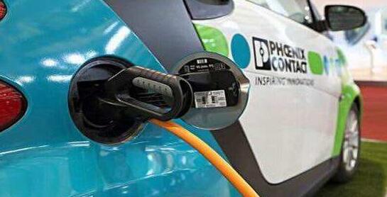新能源汽车动力电池迎报废潮 产业风口来临