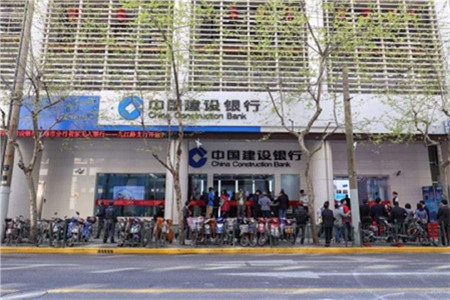 建行首推无人银行 全程自助“一脸走天下”