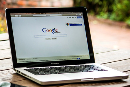 大摩担忧高开支拖累谷歌利润 下调目标股价