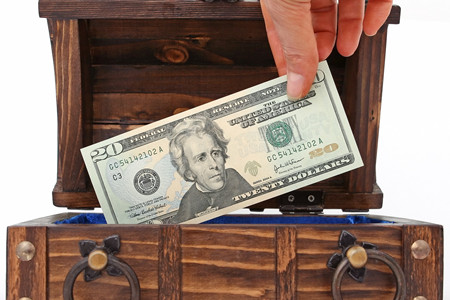 腾讯和京东遭投资人抨击：股价被高估