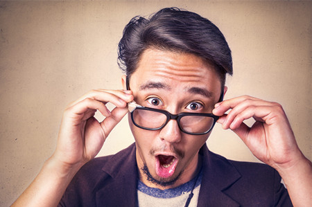 菜鸟发布无人驾驶新物种 变自提柜能卖咖啡