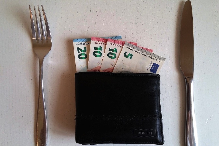 2017年中国上市零售企业高管薪酬排行榜