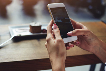 苹果有意扩大广告业务 拟在移动应用中加入