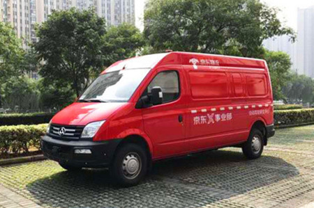 刘强东：京东太阳能快递车一年可减排万吨碳