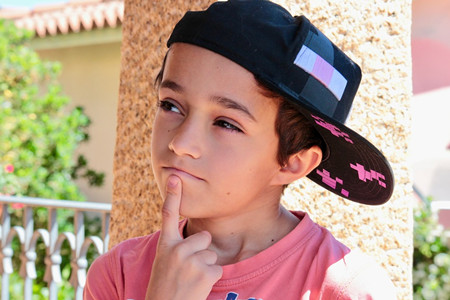 快手收购A站 是为了那张视听许可证吗？