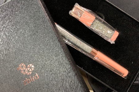Lululemon与企鹅兰登书屋联手开设快闪店