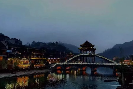 美团：消费平台下的就业边界