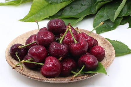 从樱桃的江湖 看顺丰的“偏执”