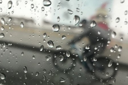 阿迪耐克的“未来劲敌”：瑜伽服饰品牌lululemon