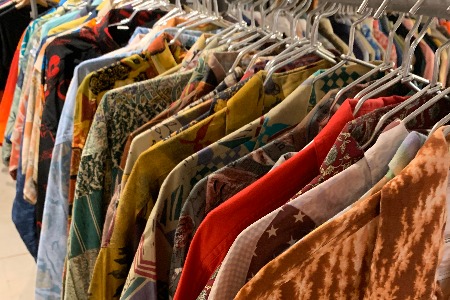 市场缓慢回暖 服装行业离“春天”还有多远