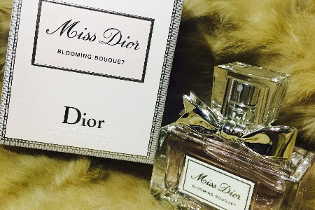 Dior一夜涨价 奢侈品越贵越好卖？