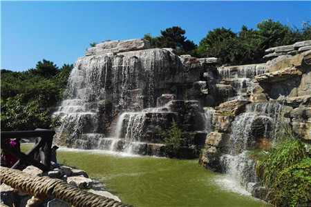 互联网春节偷袭战