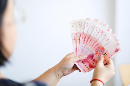 美股超级IPO 改变MiniMax和智谱的估值锚｜估值叙事11