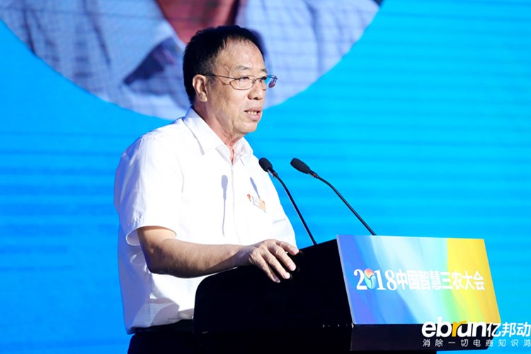 张玉玺：鼓励农民走进市场 获更多利益分配
