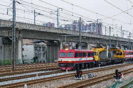 张近东两会建议：推进快递业绿色包装行动