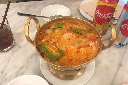 餐饮业艰难求生的2019 海底捞缘何涨82.9％风生水起？