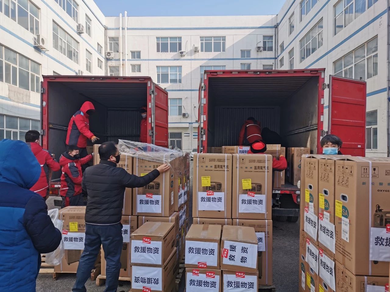 京东已将钟南山院士团队紧急医疗物资全速送抵武汉