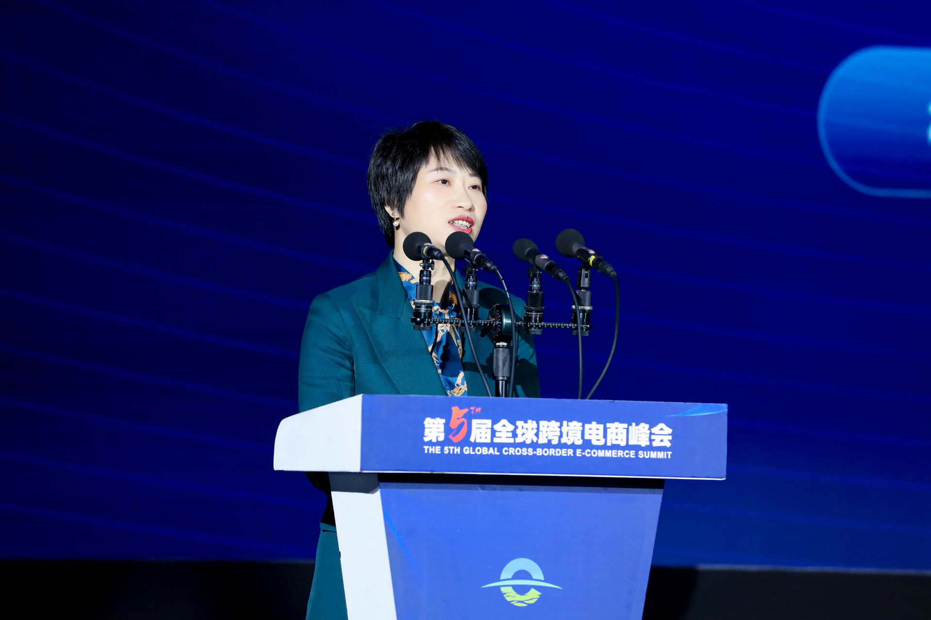 杭州综试办副主任陈卫菁：跨境电商是经济全球化的新动能