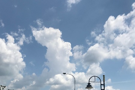 德克士该怎么“得客市”？