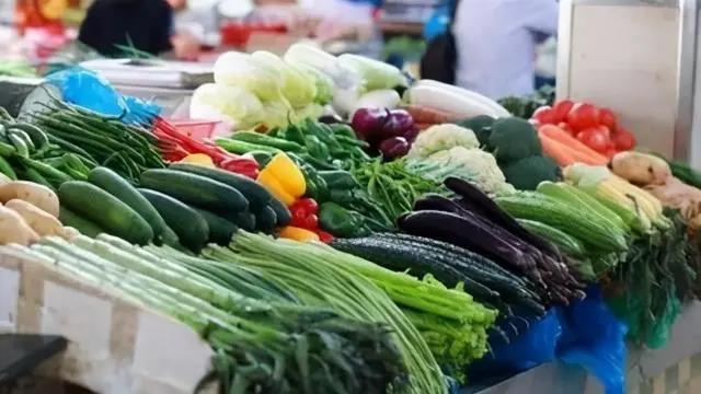 地产公司反攻美团 拼多多