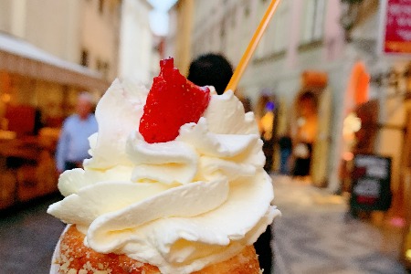 新食代靠近 年轻人的胃里藏着哪些金钥匙？