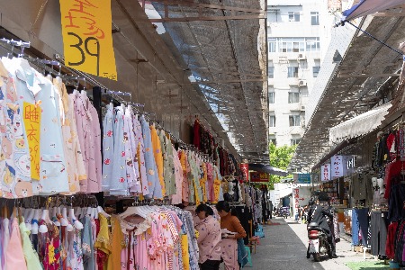 白小T今年私域料卖T恤1.8亿