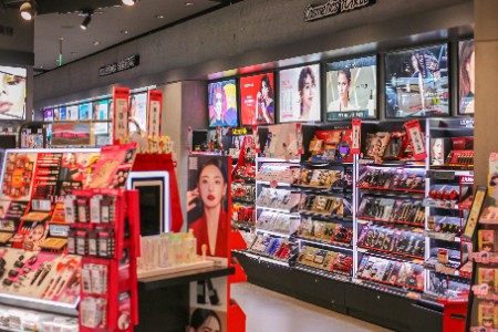 资本退烧+新锐退潮 美妆企业如何“再创新”？