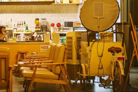 没人买？娘娘“卖惨”直播有点惨