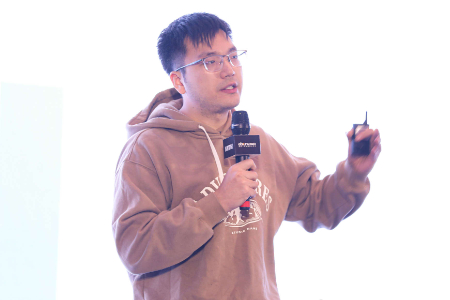 知衣科技创始人兼CEO郑泽宇：AI帮助服装品牌洞察大趋势