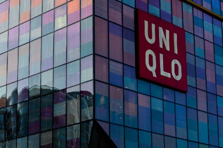 在华业绩罕见下滑 优衣库也扛不住了？