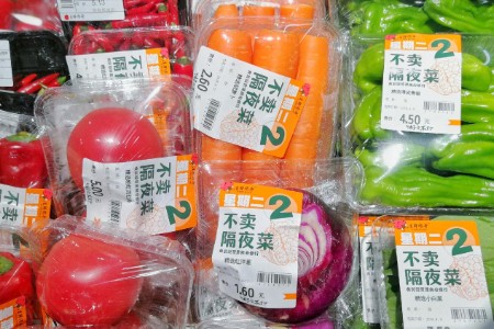 走上年夜饭餐桌 预制菜引爆万亿级新风口