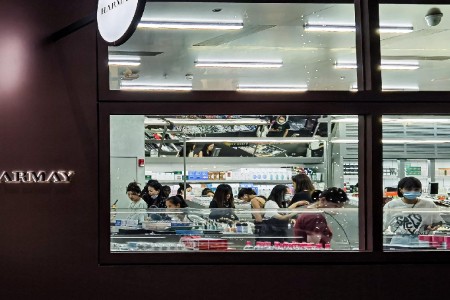 电商早报：京东“东小店”将停运 HARMAY完成2亿美元融资