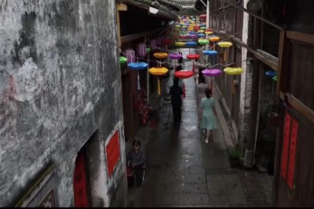 一场抖音直播乡村时装秀，让独属她们的美被更多人看到