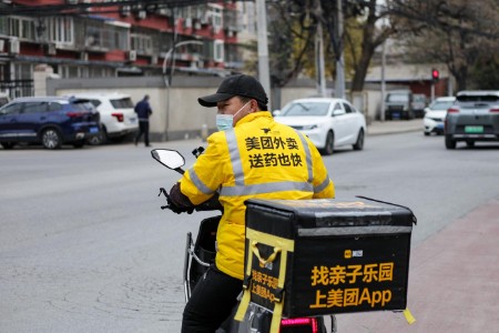 “快递不快”的新常态下 线上商家如何寻找电商新增量？