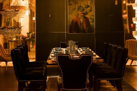 曾经的排队鼻祖 家族企业“绿茶餐厅”也上市？