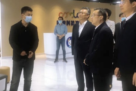 苏州市常委、常务副市长一行，考察数创中心企业衫数科技