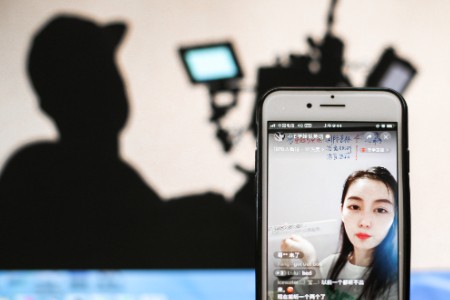 零售晚报：淘抖快一线主播“大撤退”：真潇洒还是纯无奈？
