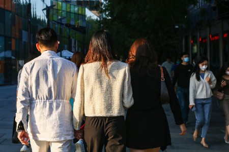 零售晚报：1076万“00后” 走向Web2的黄昏丨亿邦年度文章