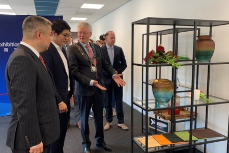 中国制造精品亮相江苏商品荷兰展销中心