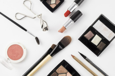 1个月卖货近2亿元 美妆快品牌领跑快手电商新赛道