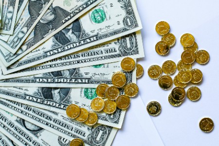 当95后女生成为殡葬师：做二休二 月入九千