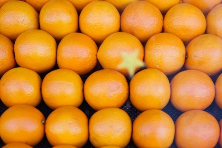 洪九果品、百果园抢滩港股 卖水果是门好生意吗？