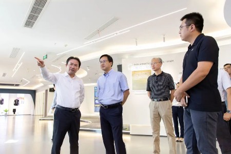 江苏省工业和信息化厅副厅长徐军调研长三角产业数创中心
