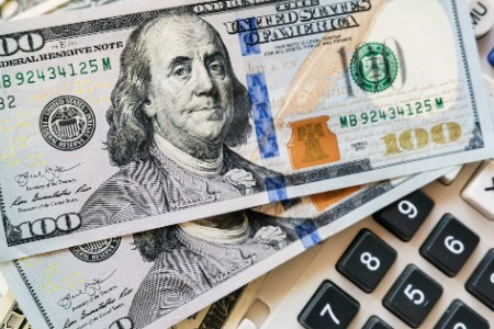芯片暴雷潮开启：融完6个亿 3个月就倒闭