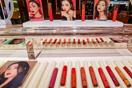 新规！不合格化妆品面临“连坐”？