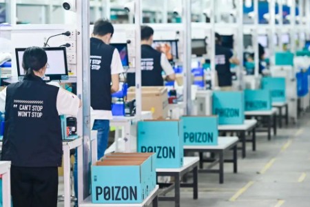 百万实验室 千万样品库！得物在搞鉴别还是在搞研究？